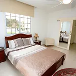 The White House Villa *