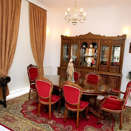 빌라 The White House