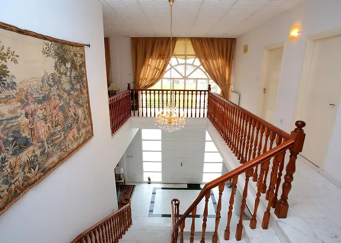 The White House Вілла