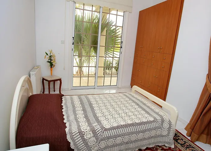 The White House * Ларнака