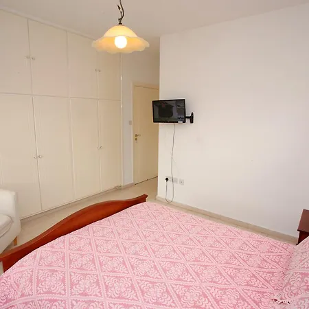 וילה The White House לרנקה