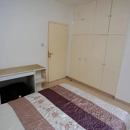 The White House * לרנקה