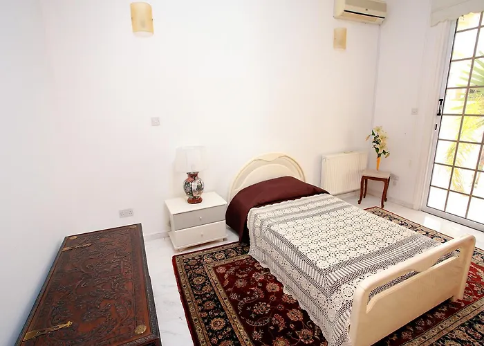 The White House Вілла *